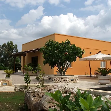 Agriturismo Santa Rita * ムーロ・レッチェーゼ